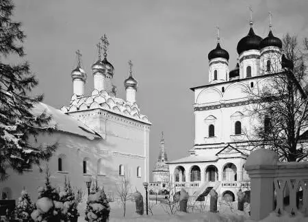 ИосифоВолоцкий монастырь В первые годы после основания Волоколамского - фото 63