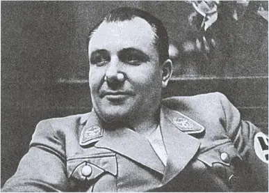 Мартин Борман в 1935 г когда он стал главой канцелярии нацистской партии Он - фото 3