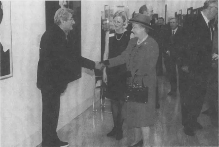 Королева Елизавета и я в Национальной картинной галерее фотография Тима - фото 114