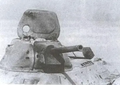 Подбитый на поле брани танк T34 образца 1941 г Для двух танков KB1 и T34 - фото 80