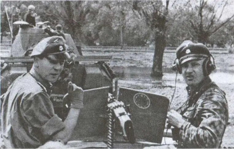 Еще одна фотография командирской машины 5й танковой дивизии СС Викинг - фото 20