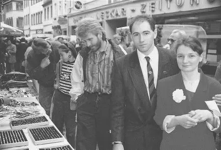ФРГ Официальный визит Гейдельберг 1987 год Без охраны никуда В этом - фото 67