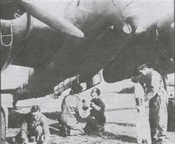 Подвеска бомб под Вr 693 май 1940 г Еще один проект который не воплотили в - фото 97