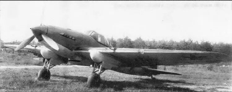 Серийный Ил2 АМ38 с пушками ВЯ23 Весна 1942 г Пробоины в броне башни - фото 34