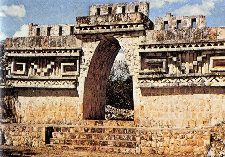 Арка в Лабне одно из самых грандиозных сооружений майя 1го тысячелетия н э - фото 9