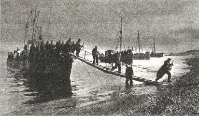 Высадка десанта с кораблей Северного флота 1942 год На этом собственно - фото 31