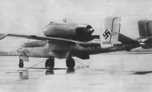 Рис 472 Хейнкель Не162 Большинство первых реактивных самолетов имело - фото 278
