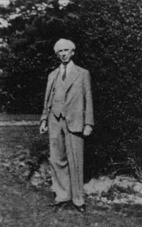 7 Бертран Рассел в 1940е годы В глазах Поппера это был великий мыслитель и - фото 7