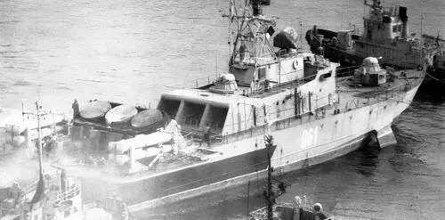ОК Александр Кунахович в ГВМБ Черноморского флота Севастополе в середине 90х - фото 142