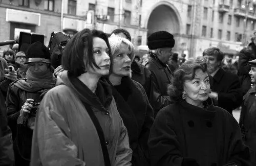 На Тверской улице на доме где квартира Вертинских открывают мемориальную - фото 81