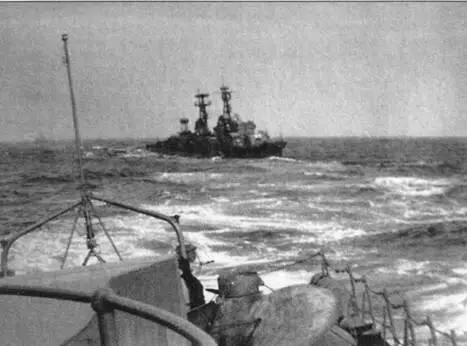 Эсминец Безбоязненный в Охотском море после выхода на чистую воду Снимок - фото 45