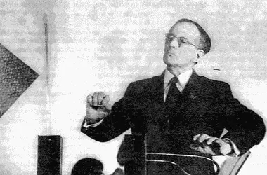 Рис 20 ЛСТермен на III Всесоюзной конференции Свет и музыка Казань 1975 - фото 18