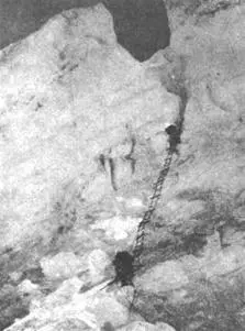 Подъем по камину на стене Чанг Ла 1924 Мэллори и Ирвин Следующей попытке - фото 17