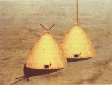 21 марта тени от стрел мужской и женской хижин совпадают Наискосок от - фото 16