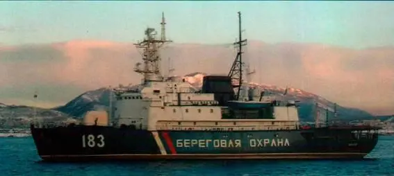 Ледокольный корабль Береговой охраны России Волга у побережья Камчатки До 1 - фото 72