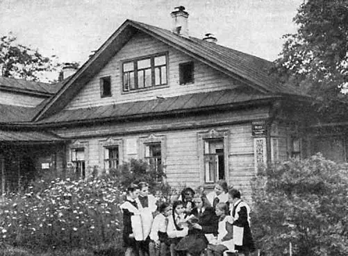 В доме где провел свое детство Валерий Павлович Чкалов открыт музей поселок - фото 18