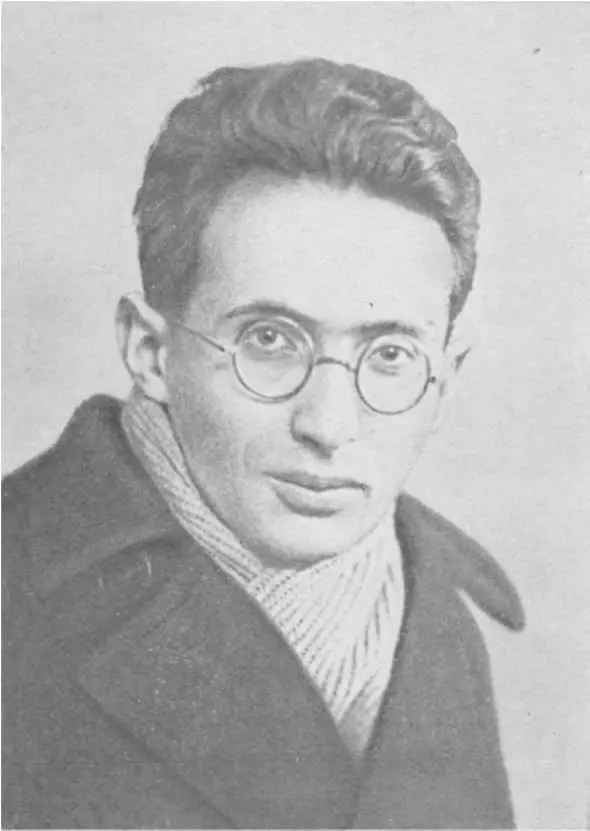 М П Бронштейн Одна из последних фотографий На обложке книги помещена - фото 75