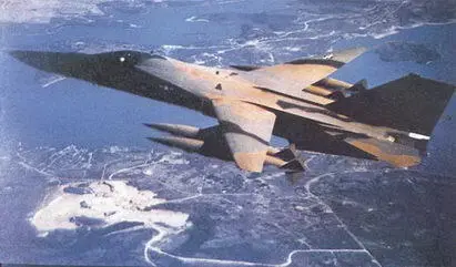 FB111A из состава стратегического авиационного командования ВВС США с четырьмя - фото 160