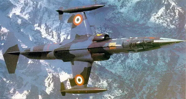 Истребитель Локхид F104 один из воздушных противников Канберры в - фото 187