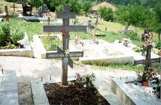Вишеградское кладбище Могила Андрея Нименко погиб 1 декабря 1992 года Во - фото 10