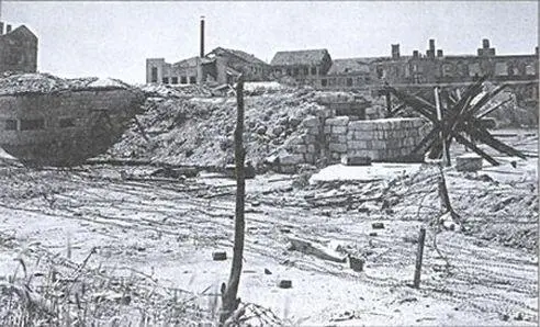 Доты на набережной Керчи наши снимки 1944 года 1е орудие немецкой - фото 49