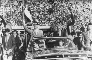 Митинг победы на Национальном стадионе в Сантьяго 1970 День национального - фото 28