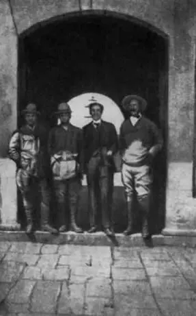 Хулиака 1911 год Костин Мэнли комиссар полиции и Фосетт Маршруты - фото 16
