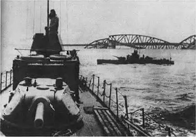 Бронекатера Дунайской флотилии на пути к Белграду 1944 Десантники - фото 29