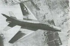 Рис 218 Истребительбомбардировщик СуперСейбр F100F История создания - фото 157