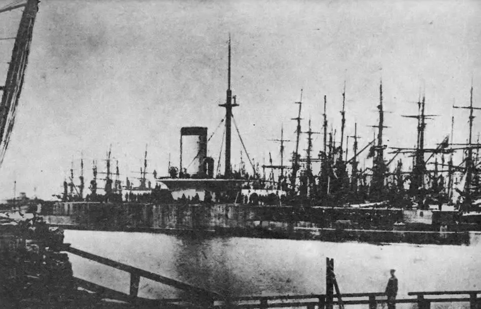 На достройке в Кронштадте Июль 1876 г Управляющий Морским министерством с - фото 25