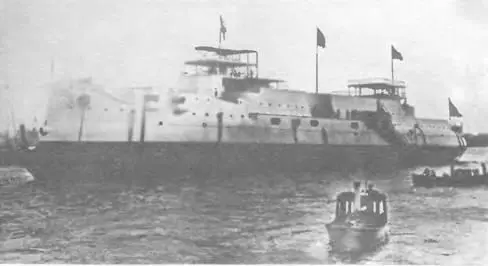 Корпуса Императора Александра III вверху и Славы спущены на воду - фото 26