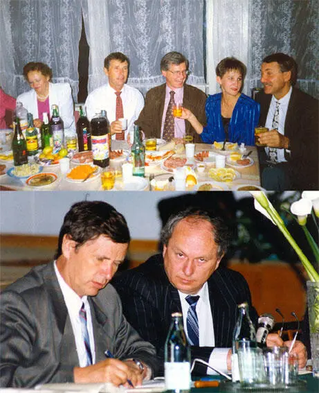 Томск 29091995 г В НИЦ праздник фирмы Справа аудитор ТЮФ из Германии др - фото 37