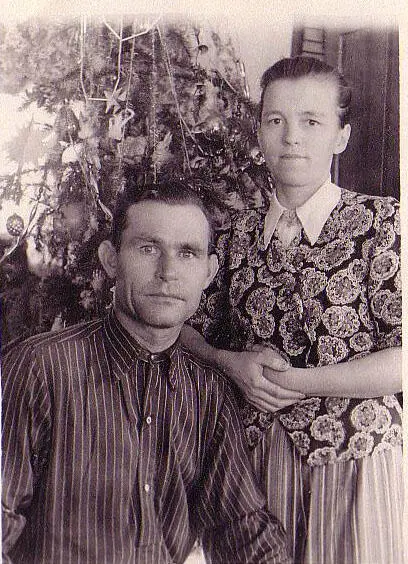 Тётя Муся и дядя Павел 1952 г Джелгала центр детских развлечений я в - фото 20