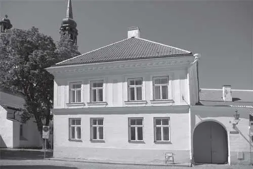 Дом Розенов в Таллине Июль 2010 г Фото автора Опала брата при воцарении - фото 39