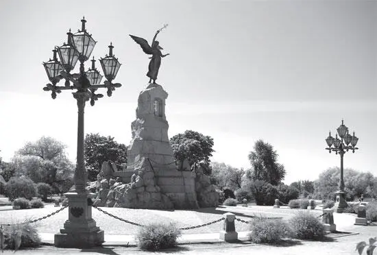 А Адамсон Памятник броненосцу Русалка в Таллине Июль 2010 г Фото автора - фото 125