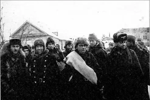 Группа немецких солдат взятых в плен на подступах к Сталинграду Донской - фото 40