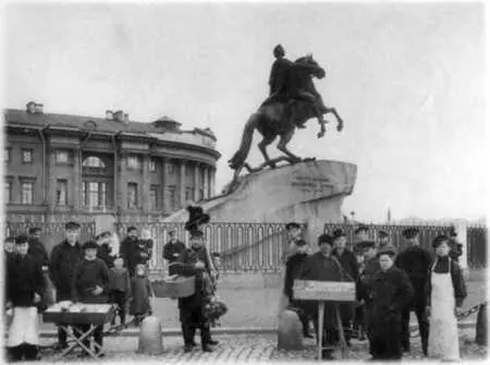 Разносчики 1910е гг Торговки фруктами 1900е гг Торговец мелочными - фото 26