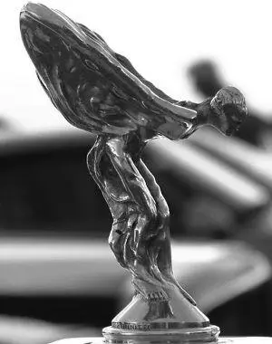 Символ RollsRoyce Вероятно именно в 19101911 гг построено здание в Черном - фото 96