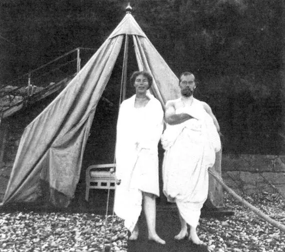 Император Николай II с Ольгой Александровной Ливадия Фото 1913 г Анастасия - фото 170