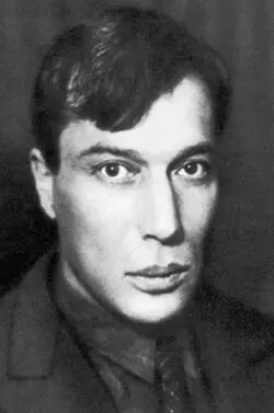О стихах Пастернака Анна Ахматова заметила там все происходит до шестого дня - фото 8