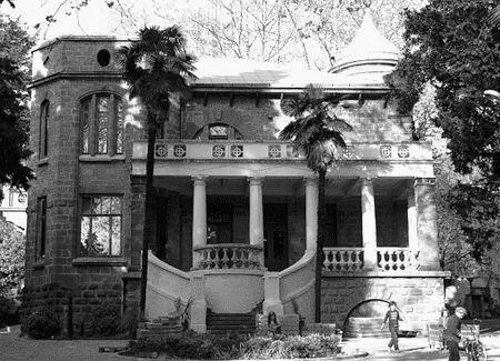 Вилла Вера НН Мамонтов нанял агронома АИ Гарбе Тот заложил вокруг дома - фото 57
