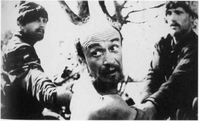 Скоро вас всех будут на кол сажать Хоп А они его цоп Фильм Комиссар - фото 54