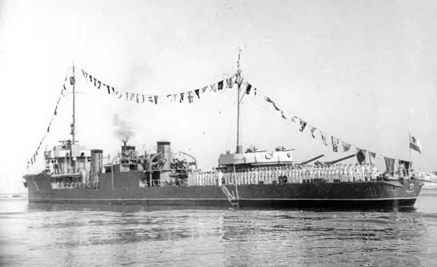 Эскадренные миноносцы типа Новик в ВМФ СССР - фото 187