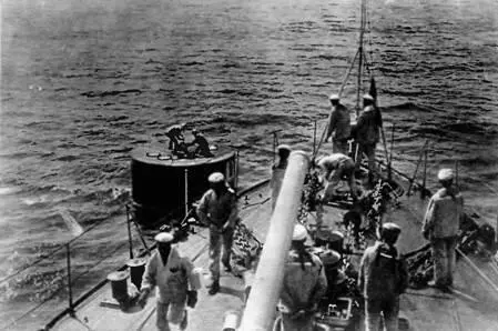 На эсминце Фрунзе 1933 г Постановка на бочку В СОВЕТСКОФИНСКОЙ ВОЙНЕ НА - фото 35