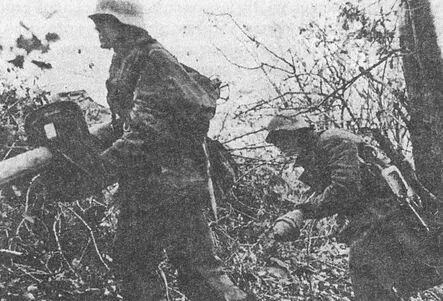 Панцершреки активно использовались в ноябре 1944 года в борьбе с - фото 109