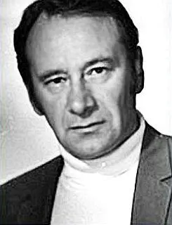 кинорежиссер У твоего порога 1964 Красная площадь 1970 и др - фото 114