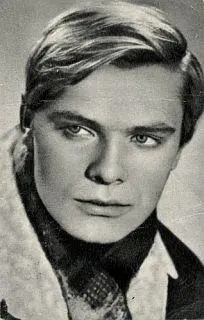 О Видов родился в 1943 году в деревне Филимонки Московской области в простой - фото 16