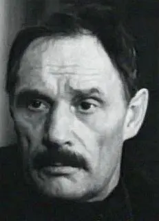актер театра кино Баллада о комиссаре 1969 Иван Васильевич меняет - фото 202