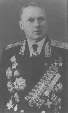 Рокоссовский Константин Константинович Конев Иван Степанович Кузнецов Ни - фото 16