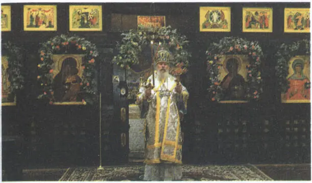 Богослужение Патриарха Московского и Всея Руси Алексия Второго в церкви Св - фото 5